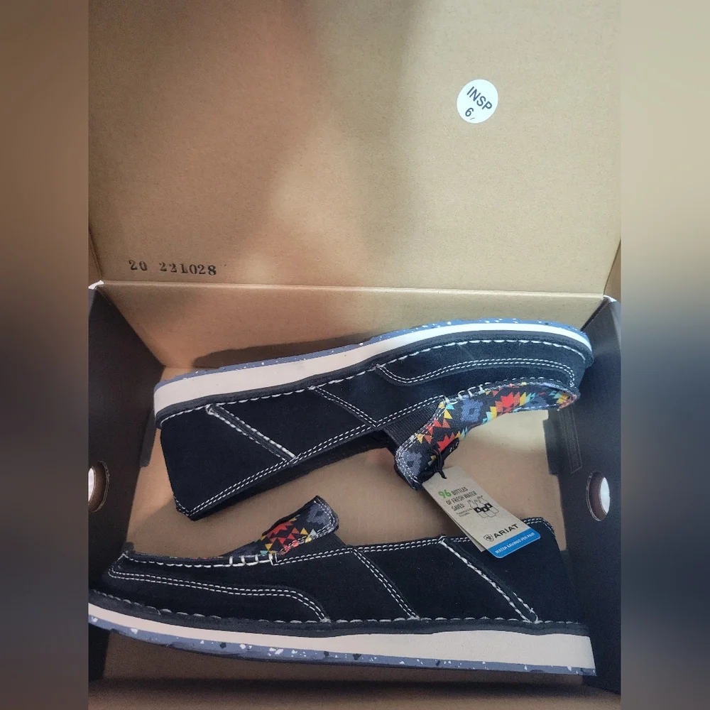 Nwb Ariat CRUISER LOAFERS Deepest Aztec 11